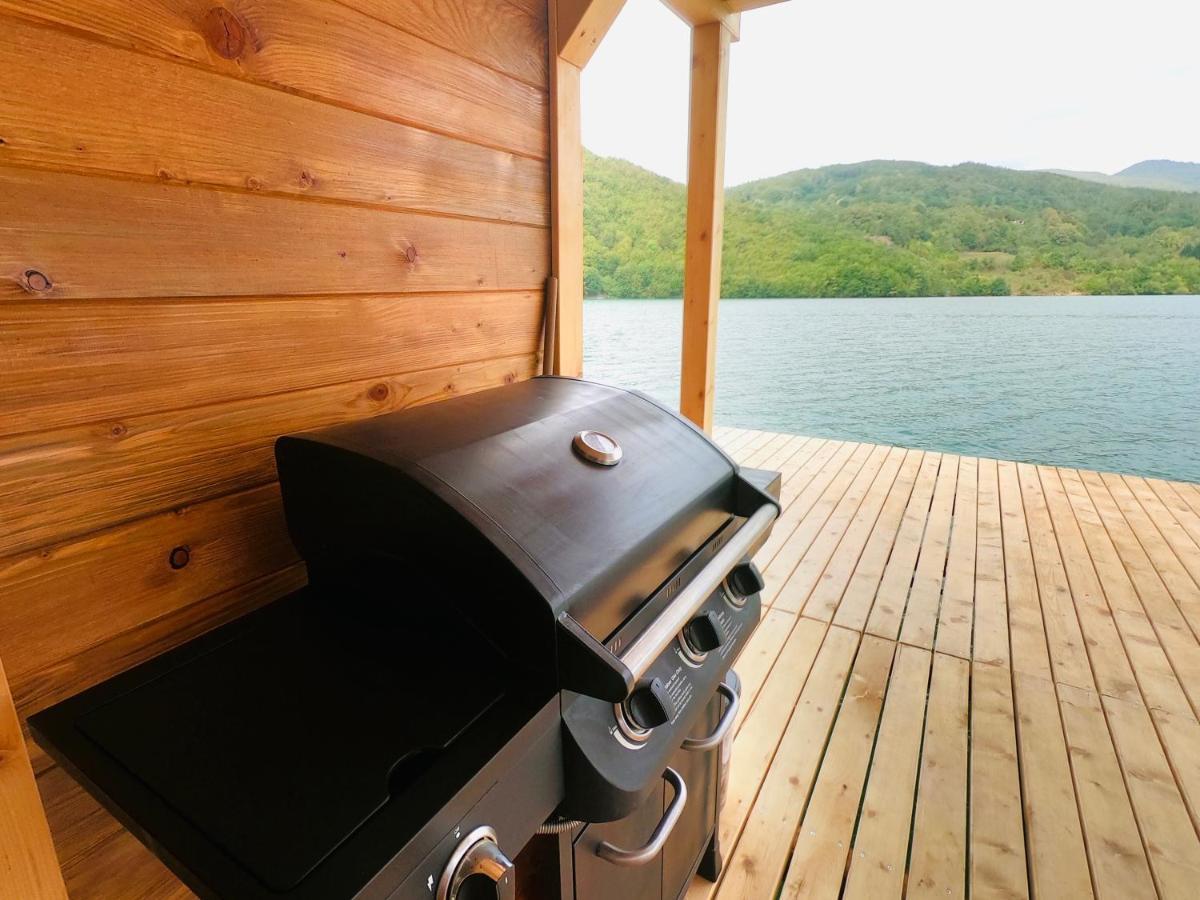 Lake House Perucac Rastiste Luaran gambar